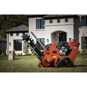 DITCH WITCH C16X w/2-1/2' / 4 Cut w/Trailer