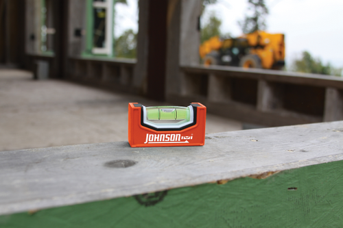 Johnson Level Magnetic Pocket Level